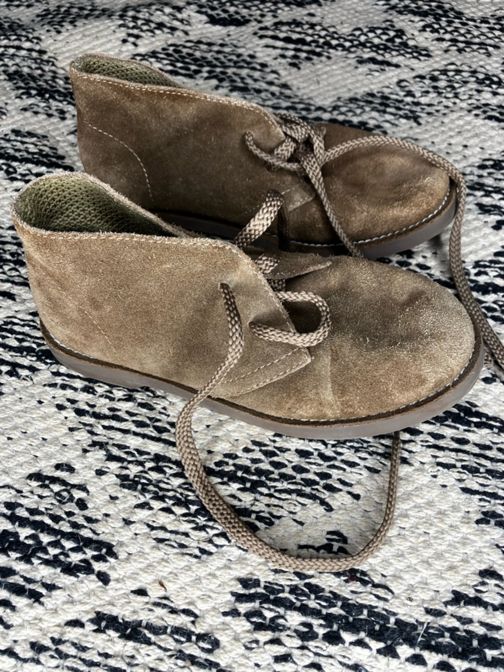Crewcuts suede macalister boots K1